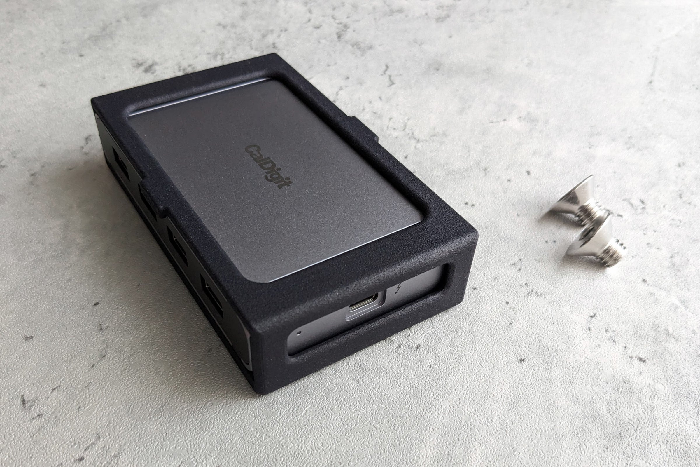 CalDigit Element Thunderbolt hub mount | FAINI MADE